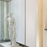 Artemide 4*