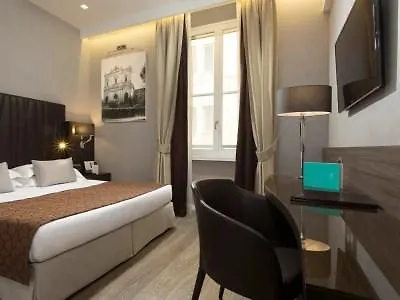Отель Artemide 4*